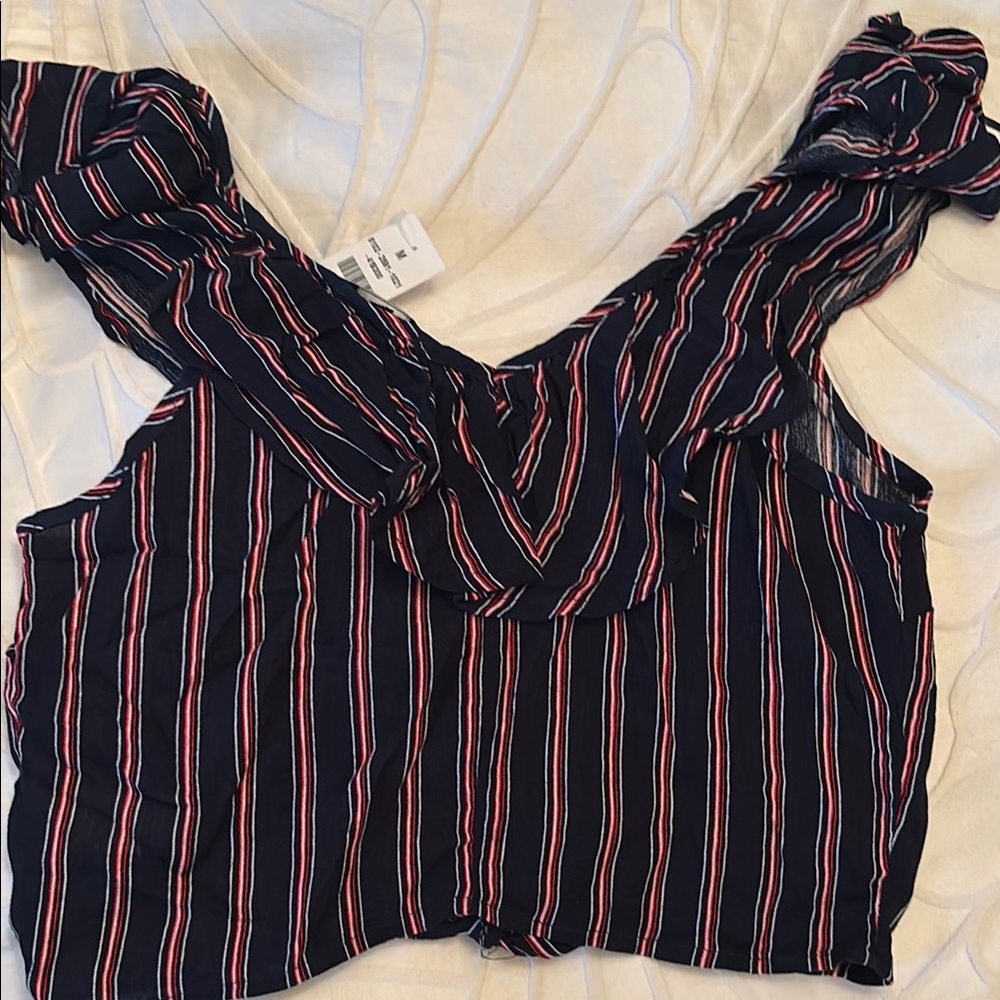 🆕 Striped Ruffle Tie-Front Top - Picture 4 of 6